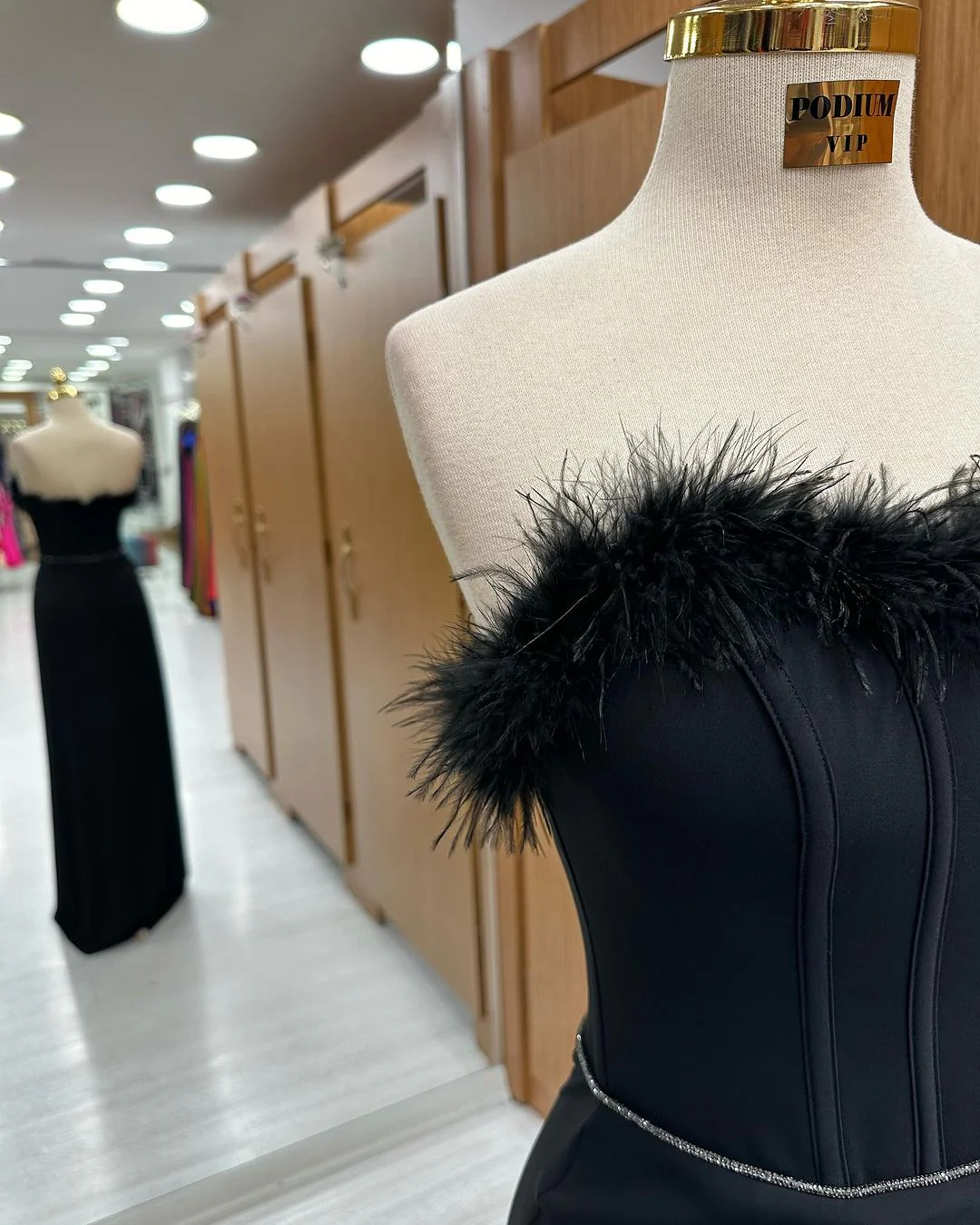 Black Strapless Feathered Sequined Mermaid Prom Dress Long Evening Gown - Afbeelding 3