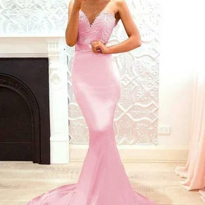 Blush Pink Lace Mermaid Evening Dress Sweetheart Neckline Elegant Gown