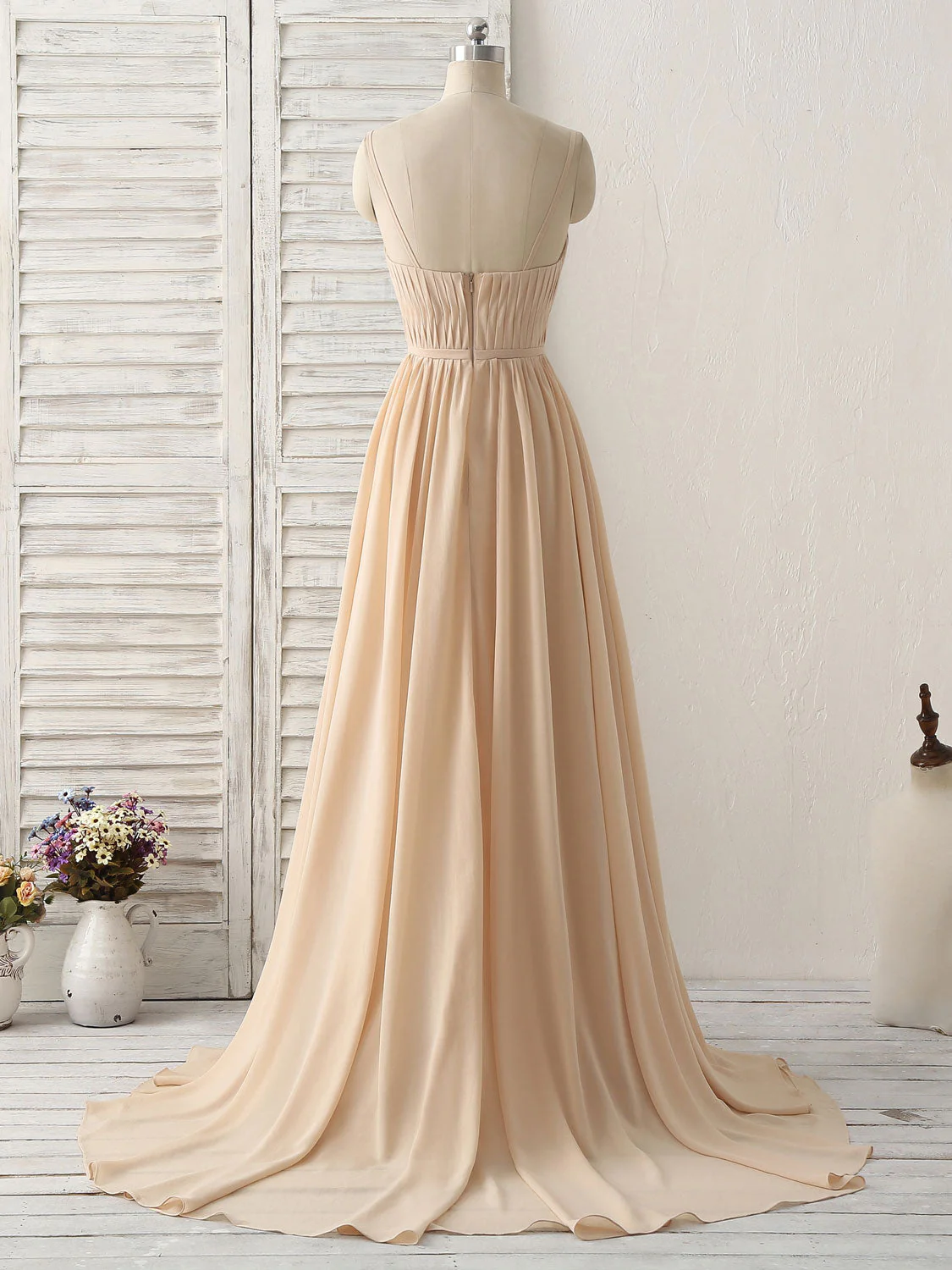 Simple Champagne V-Neck Chiffon Bridesmaid Dress: Elegant Long Prom Gown - Afbeelding 4