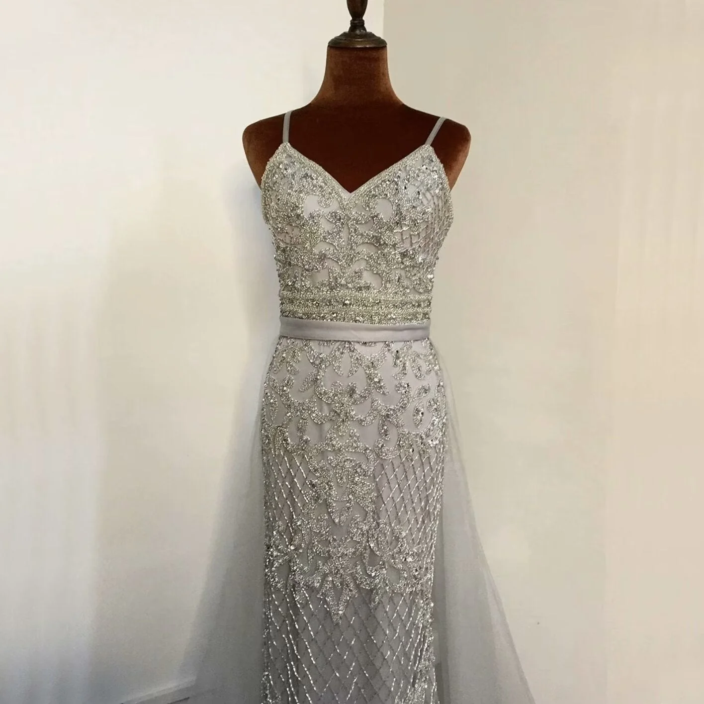 Champagne Sequined Mesh Prom Dress with Sleeveless A Line Backless Style - Afbeelding 4