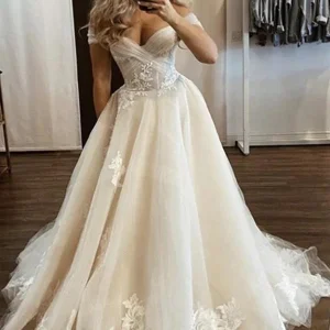 A-Line Jewel Lace Wedding Dress Floor Length Elegant Bridal Gown