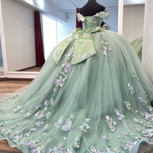 A-Line Lace Applique Quinceanera Ball Gown Sweet 16 Dress