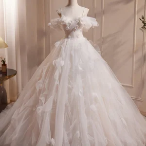 Elegant A-Line Off-Shoulder White Tulle Prom Dress: Perfect Sweet Sixteen Gown