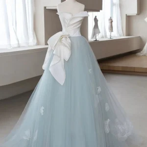 Enchanting A-Line Blue Tulle Gown with Lace Applique for Prom and Formal Events