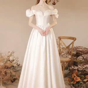 Prinses uit de schouder satijn beige galajurk gelegenheidsjurk