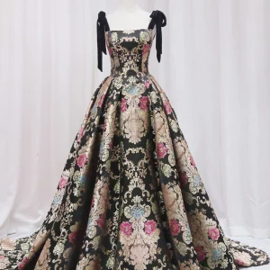 Formele baljurk met zwarte print en gebonden bandjes