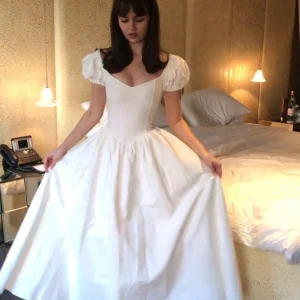 Elegant White A-Line Prom Dress for Women Formal Dance Events