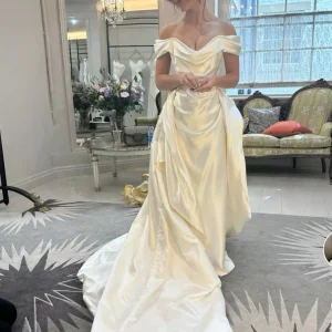 A-line Satin Wedding Dress Off The Shoulder