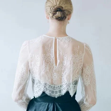 Avey Casual High Neck Lace Bridal Cover Up with Long Sleeves - Afbeelding 2