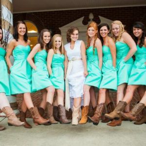 Blauwe lieverd A-lijn zakken korte bruidsmeisjesjurk met laarzen