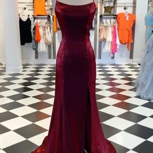 Bordeauxrode galajurk met split en rugloze galajurk Bordeaux formele jurken