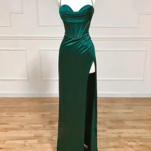 Stunning Green Sweetheart Neck Satin Long Prom Dress