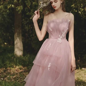 Dusty Rose soepel vallende galajurk van tule