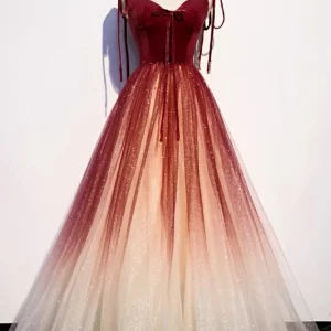 Sprookjesachtige rode gradiënt galajurk