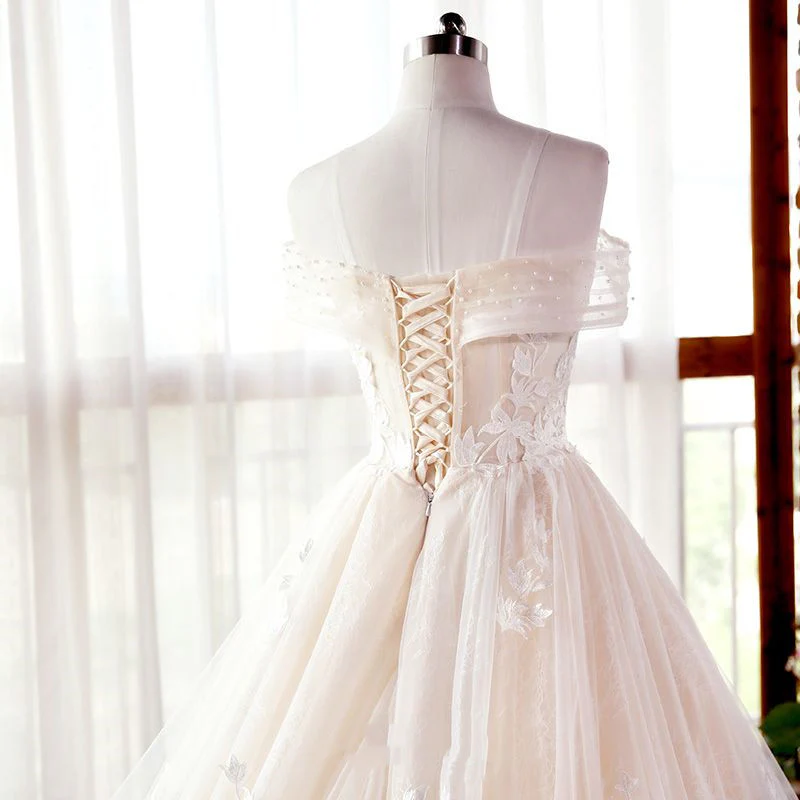 Luxe champagnekleurige kanten off-shoulder luchtige baljurk voor bruiloft Gezwollen trouwjurk 20082203 - Afbeelding 5