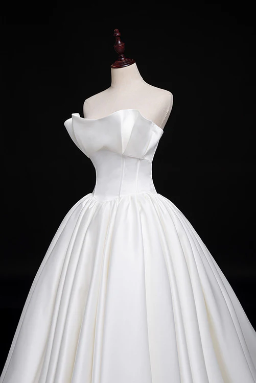 Romantische unieke satijnen baljurk kathedraal lange trein trouwjurk - Afbeelding 4