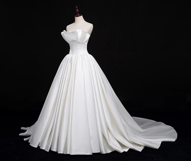 Romantische unieke satijnen baljurk kathedraal lange trein trouwjurk - Afbeelding 5