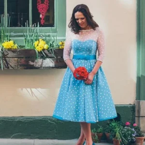 Korte blauwe polkadot theelengte korte vintage trouwjurk met 3/4 mouwen