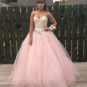 Sweetheart roze A-lijn galajurk met open rug en tule kralen