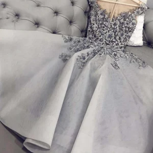 Elegant Gray Floral Lace A-Line Round Neck Short Prom Homecoming Dress