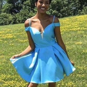 Chic Off-Shoulder Blue Short Prom Dress, Elegant Homecoming & Graduation Evening Gown
