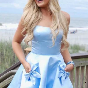 Elegant Off-Shoulder Royal Blue Satin Short Prom Dress with Pockets