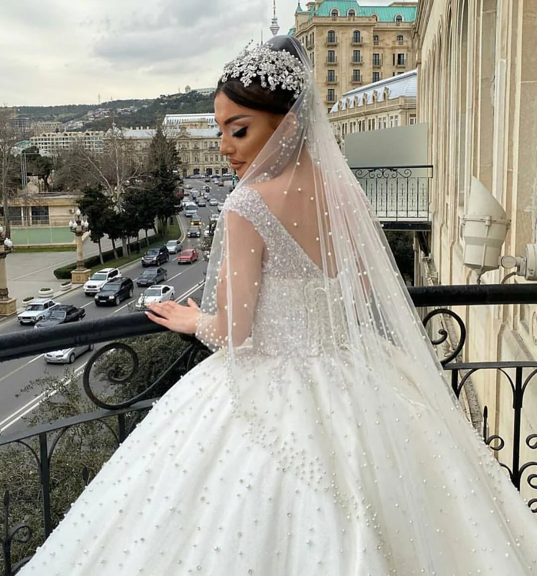 Sweetheart Off-the-Shoulder Backless Ball Gown Wedding Dress with Pearl Details - Afbeelding 6